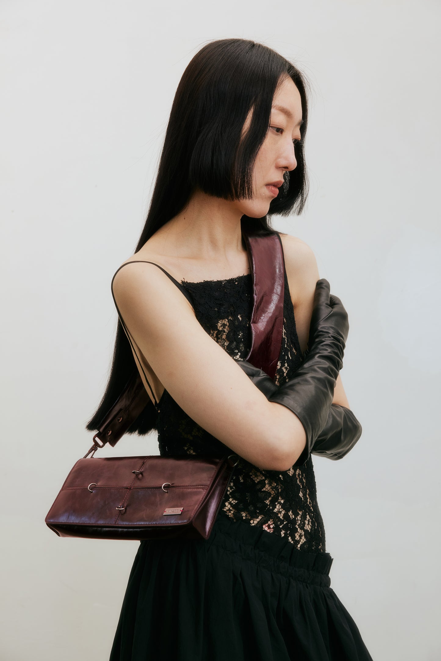 Wide Strap Wallet Bag (Dark Red/Black)