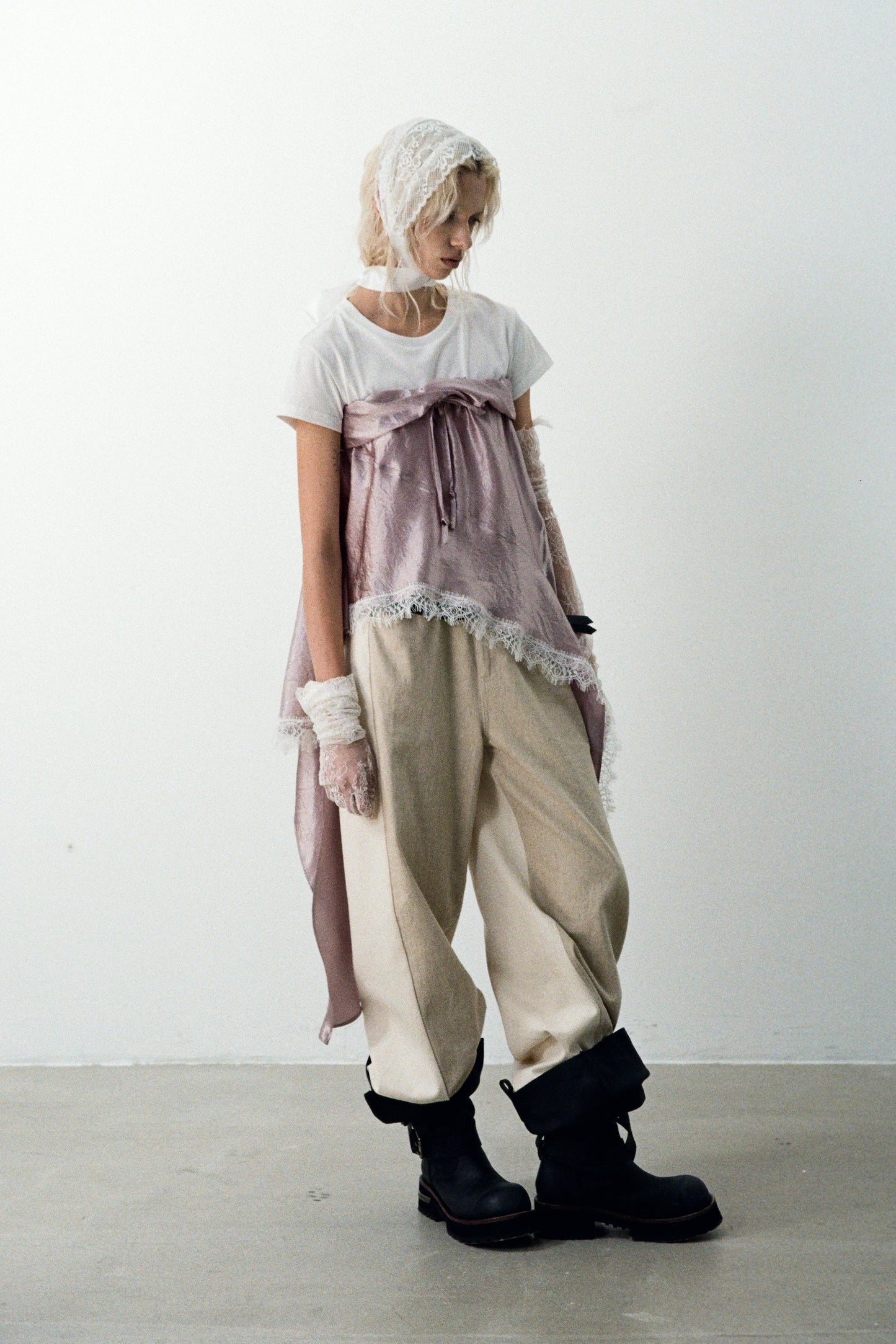 Gray Pink Asymmetric Lace Hem Skirt