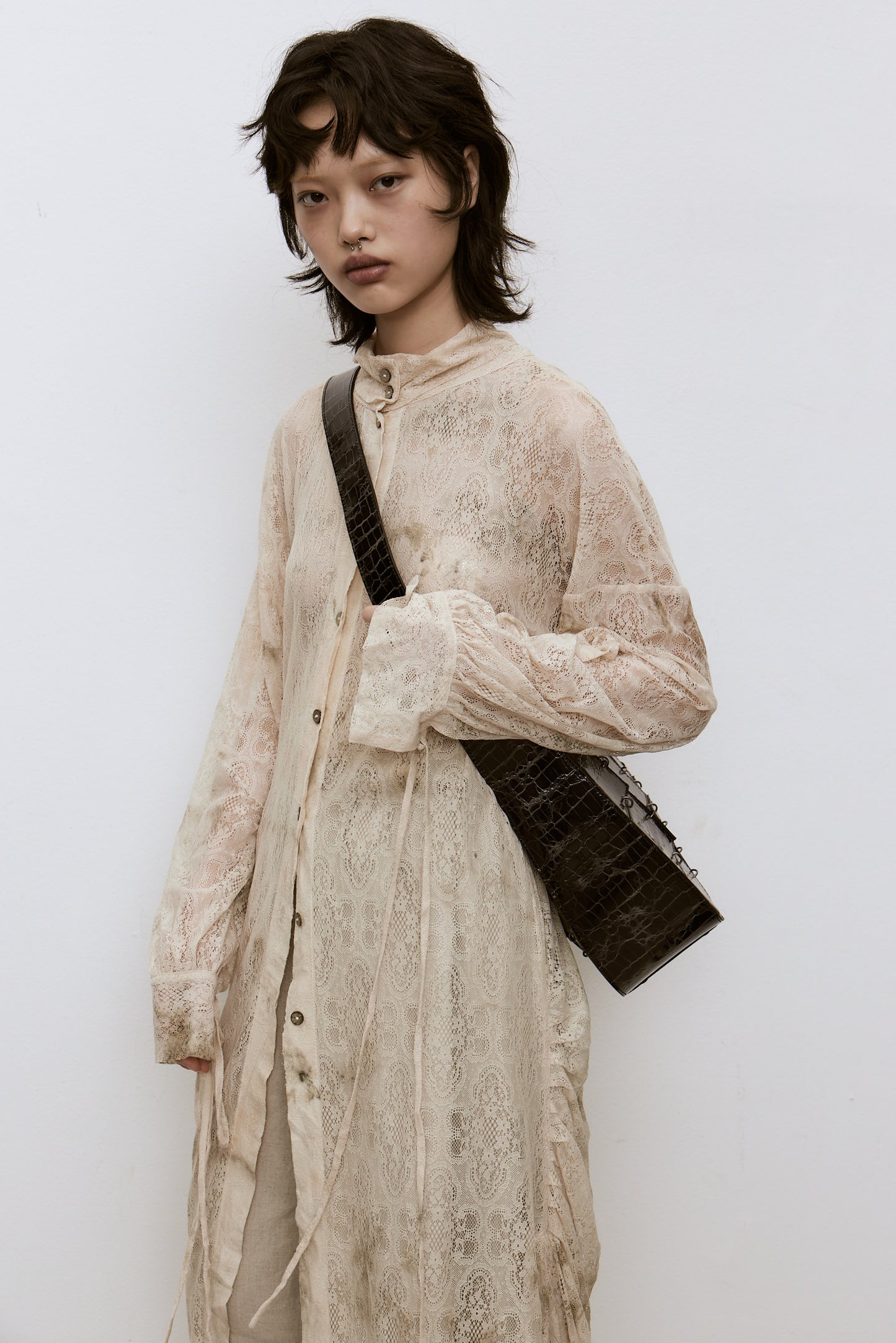 [PRE-ORDER]Black Crackled Leather Crossbody Bag(Medium)