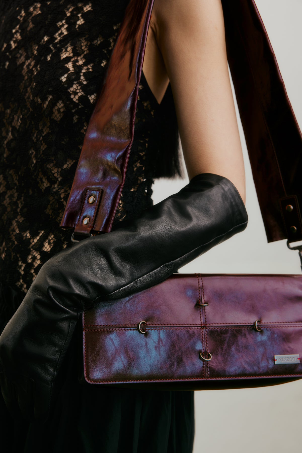 Wide Strap Wallet Bag (Dark Red/Black)