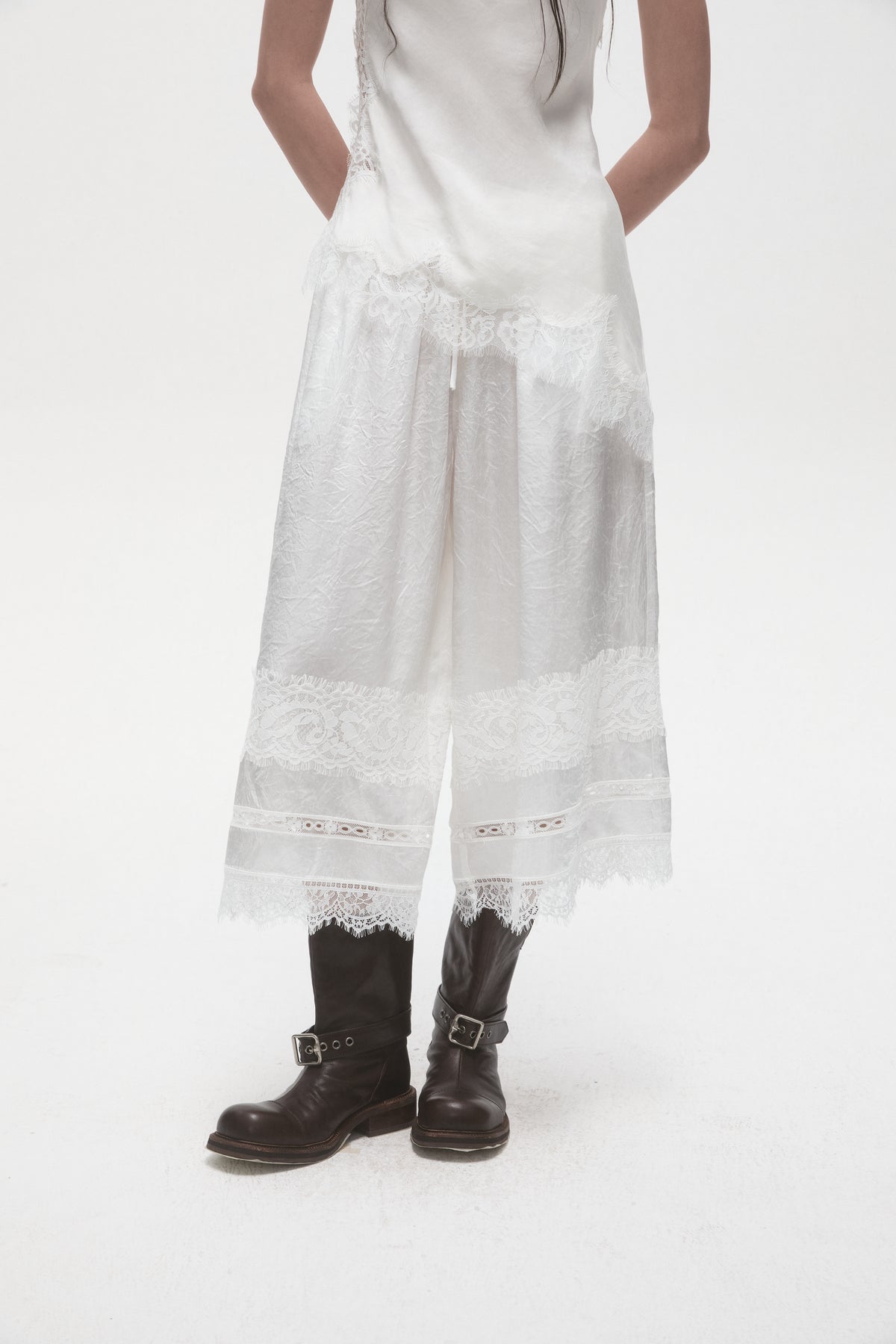 Lace Trimmed Wide Leg Cropped Trousers